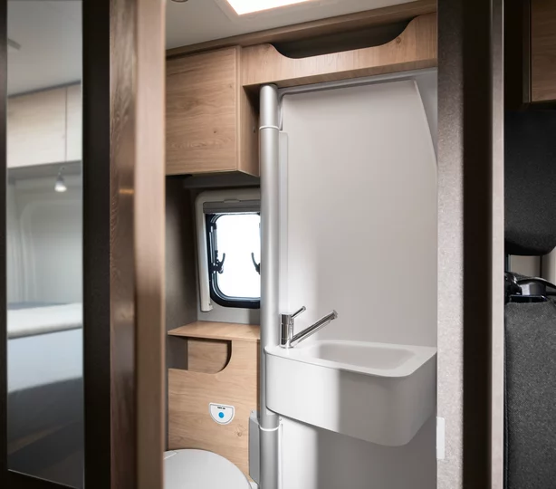 det_globetrail_active_600-ds_bad_ret_070525_01