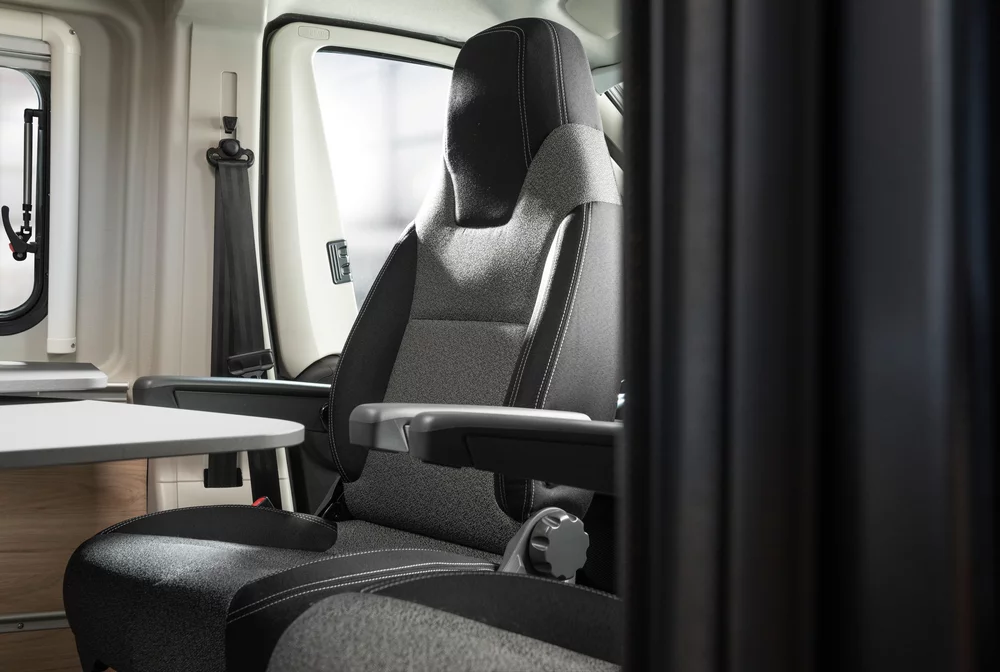 det_globetrail_active_600-ds_drehsitz_ret_040525_02